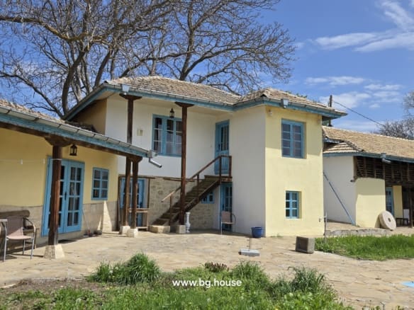 Bulgarian Luxury House for Sale in Pomoshitsa Village